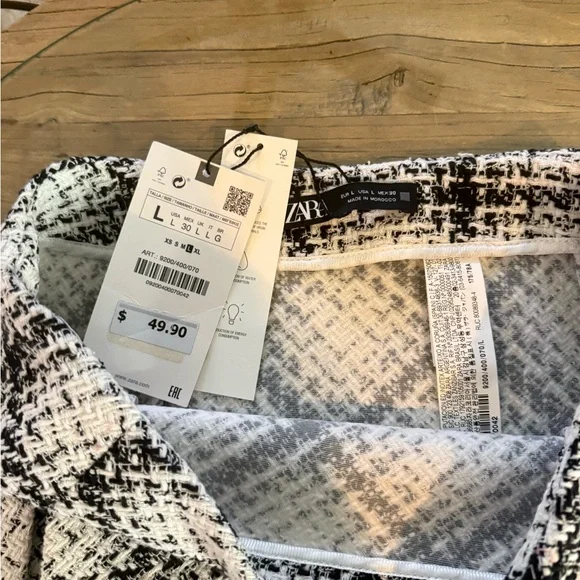 Zara Tweed Pleated Plaid Skirt NEW W/ tags BLACK and WHITE - Picture 2 of 8